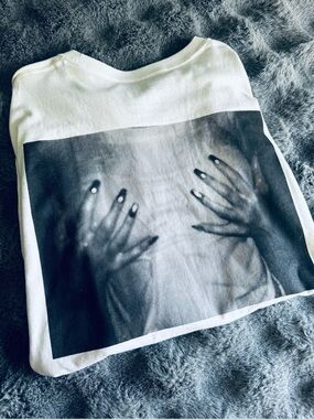Kylie Jenner Long Sleeve Graphic Shirt White (L) NWOT Rare Merch